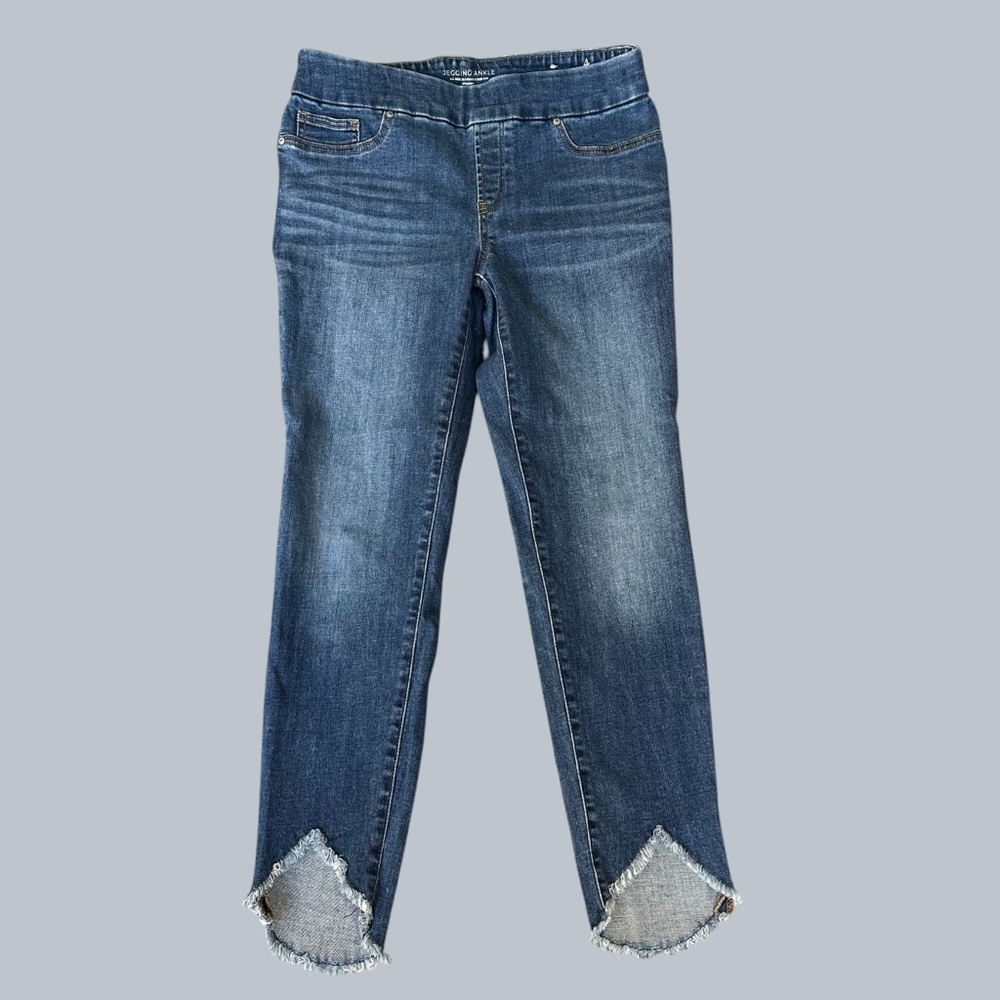 Chicos Denim Ankle Jegging Jeans with Frayed Hem